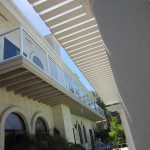 Glass balcony railing system - San Diego
