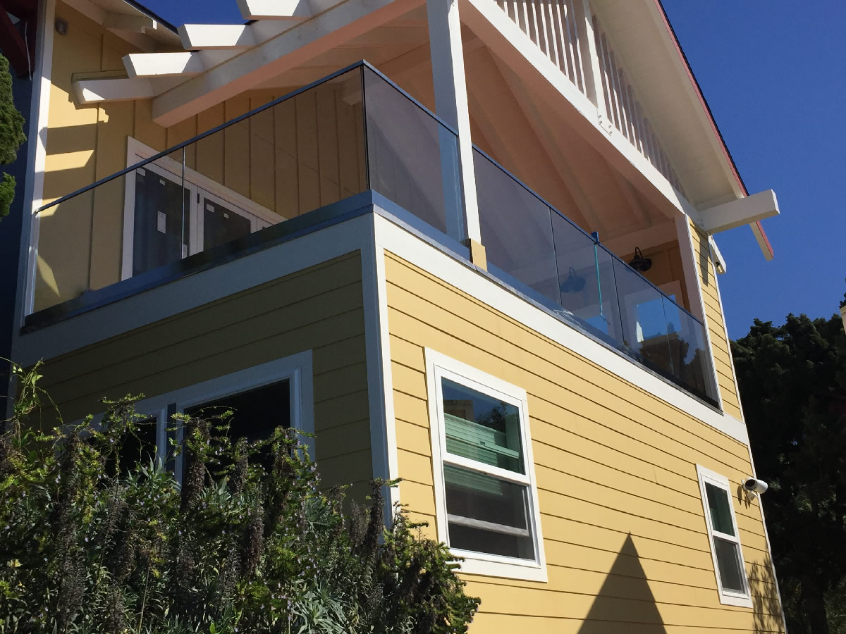 Glass Railing Installation For Unobstructed Ocean Views San Diego