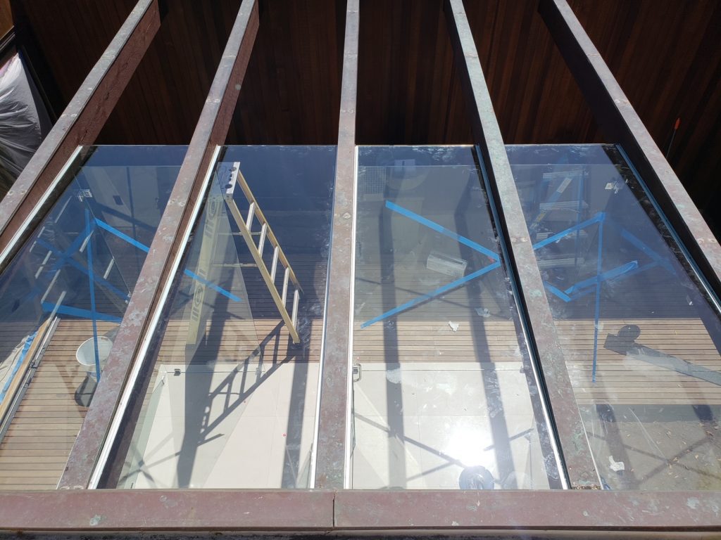 custom glass outdoor shower