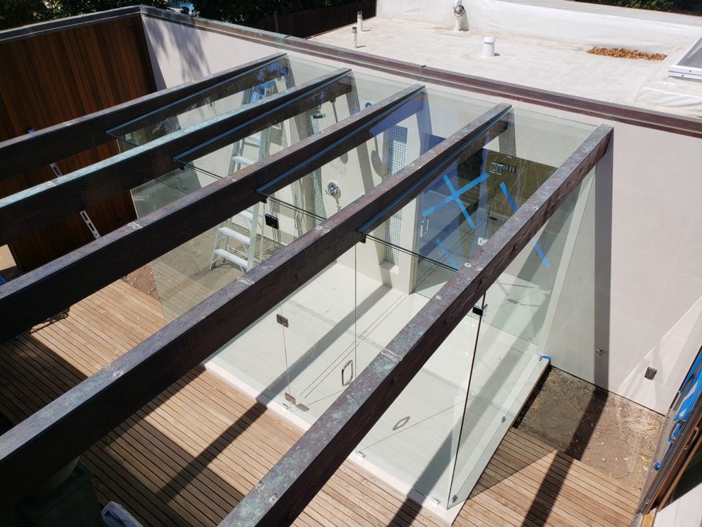 custom glass outdoor shower