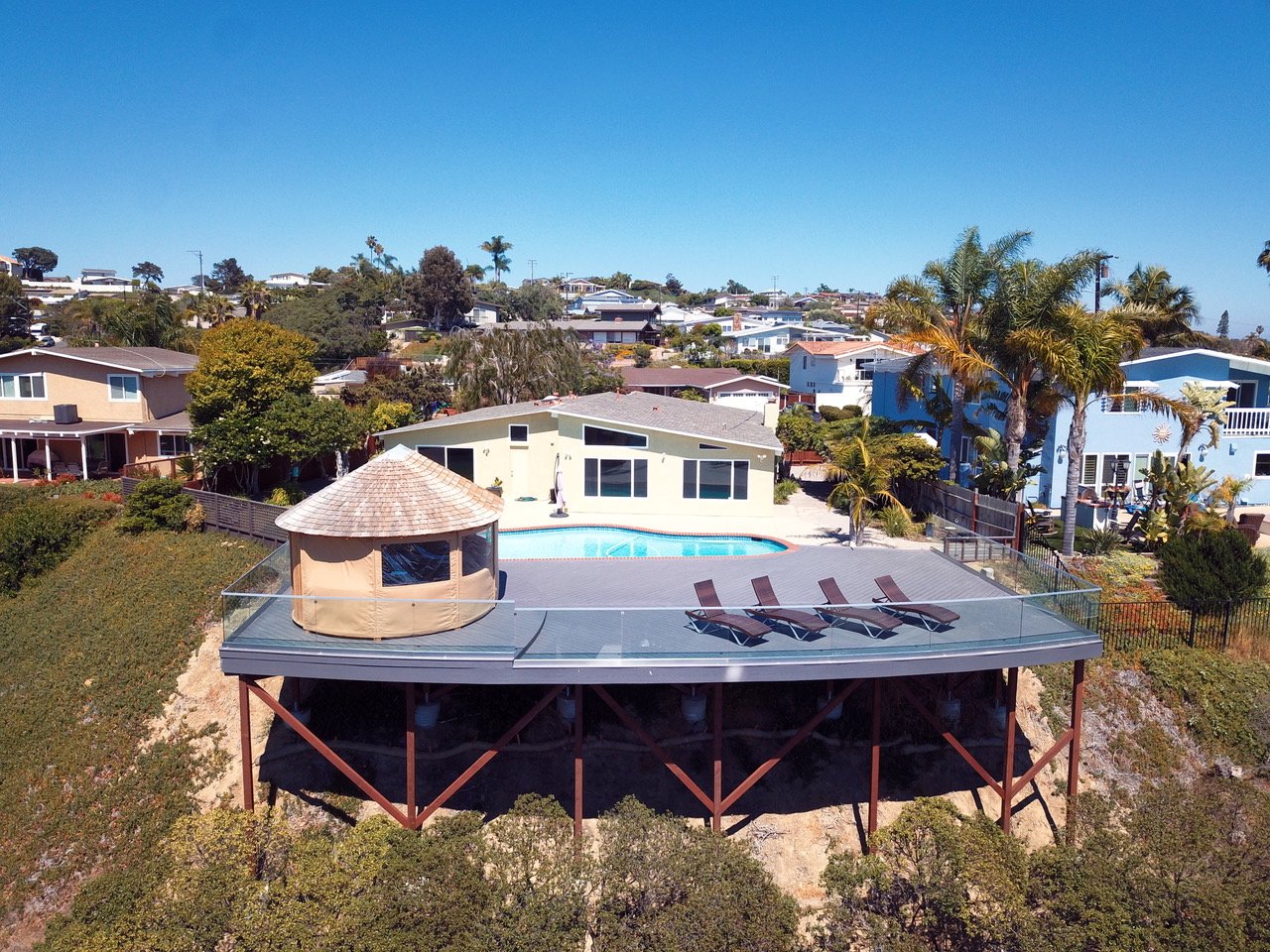 frameless glass shower enclosure