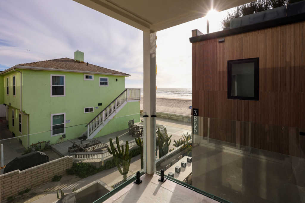 Frameless Glass Railing