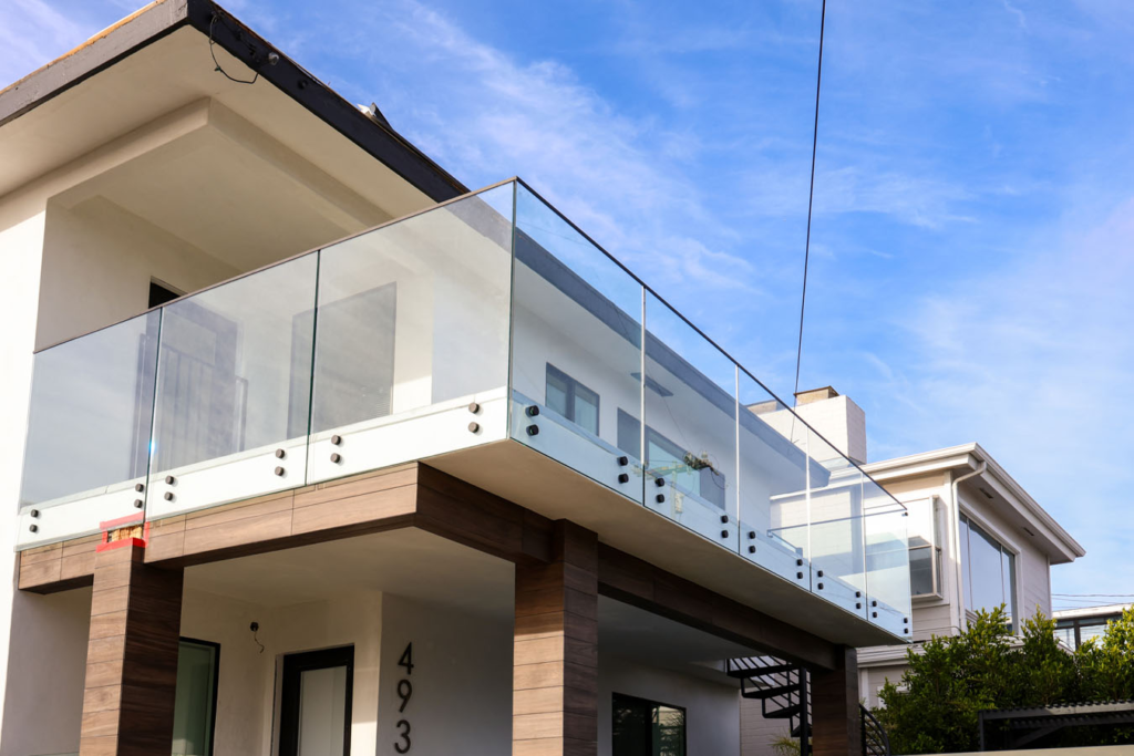 Elevated Balcony with Frameless Glass Design